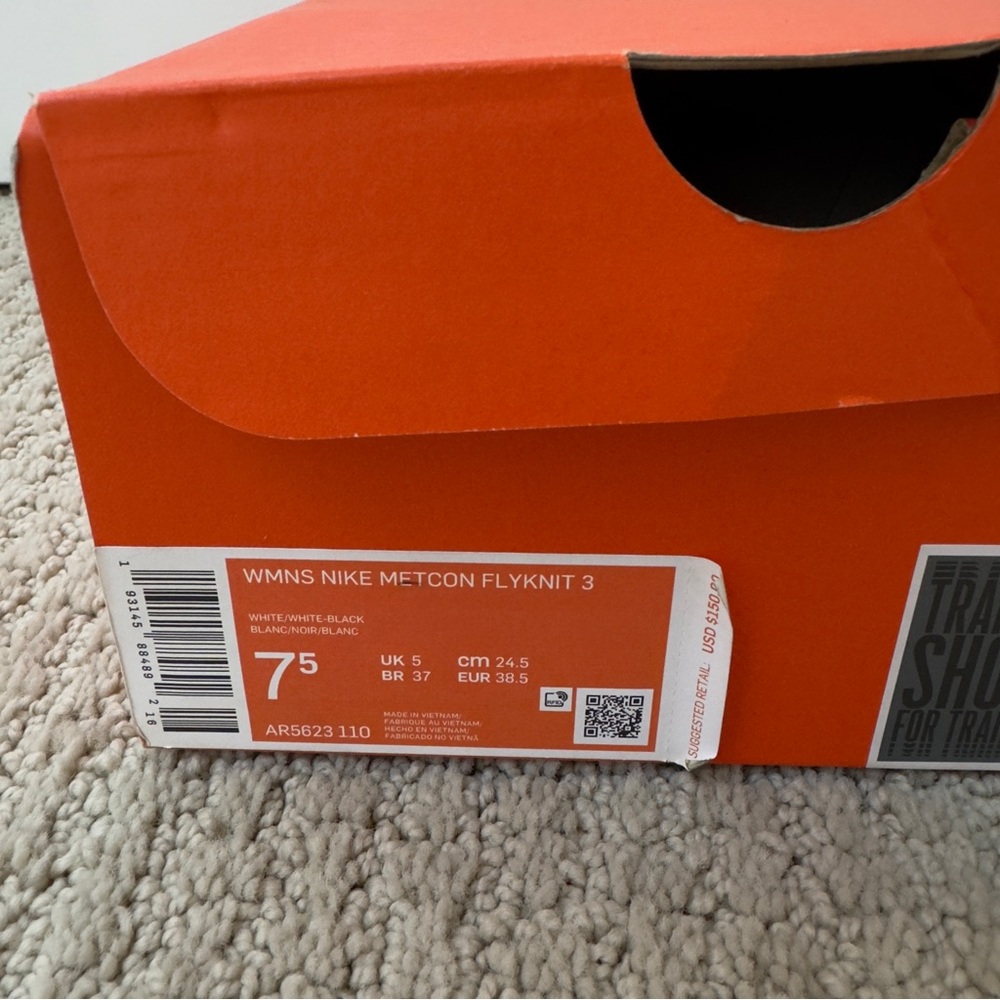 EUC Nike Metcon Flyknit 3 - WMNS 7.5